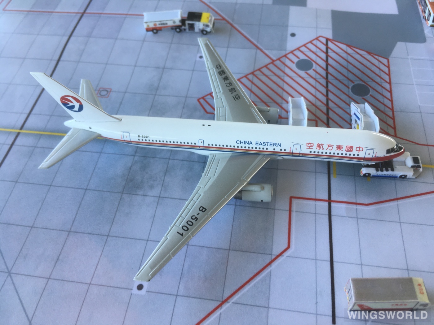 JC Wings 1:400 JC4078 China Eastern 中国东方航空 Boeing 767-300 B-5001