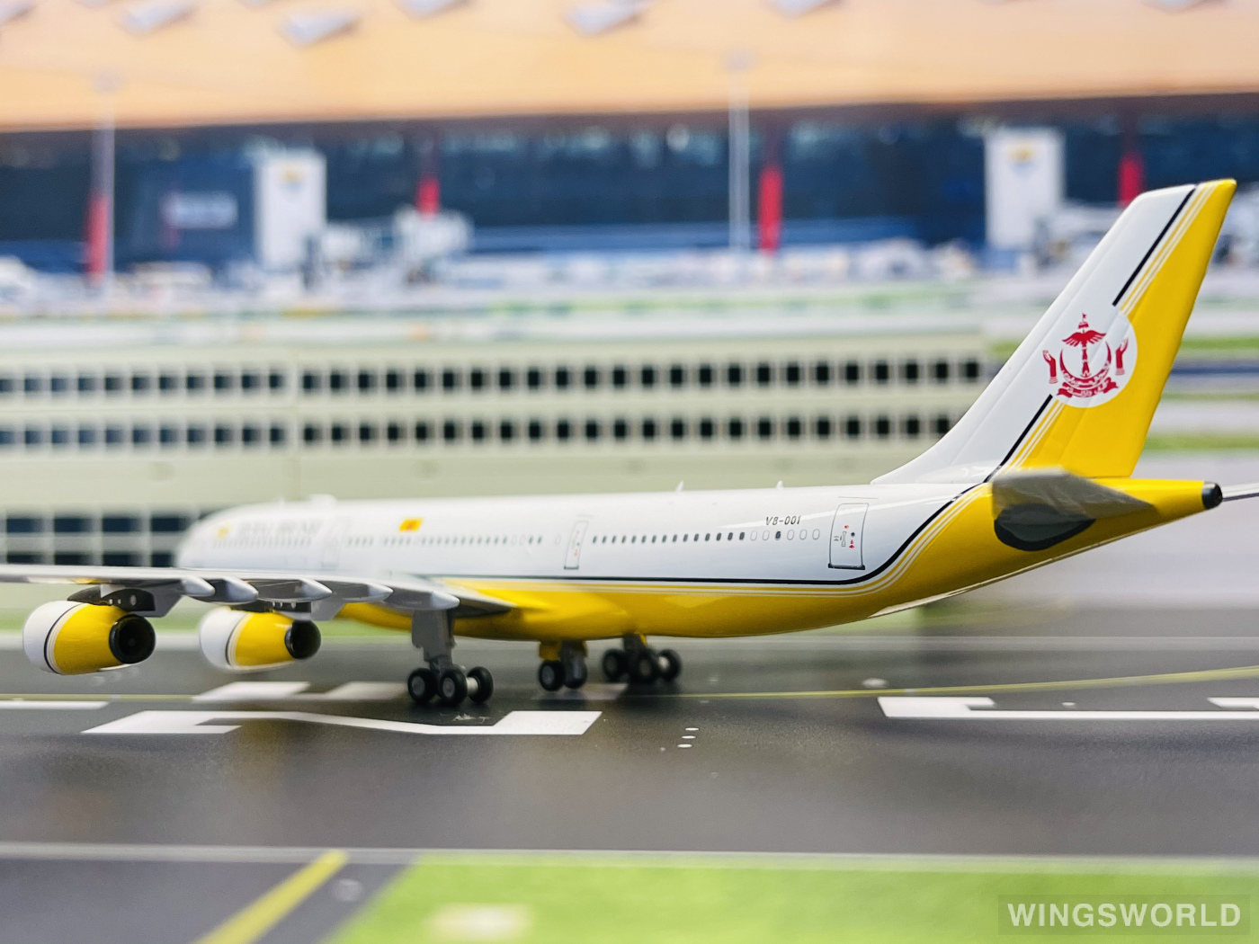 Pandamodel 1:400 19023 Royal Brunei 文莱皇家航空 Airbus A340-200 V8-001