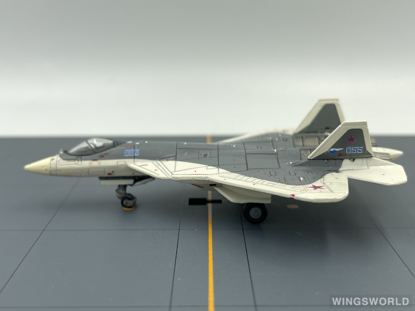 Herpa 1:200 559751 Sukhoi Aircraft Corporation 苏霍伊飞机公司 Sukhoi Su-57 055