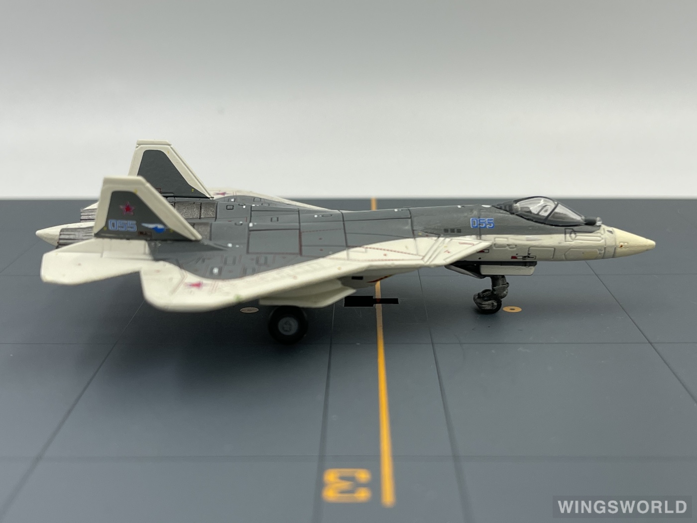 Herpa 1:200 559751 Sukhoi Aircraft Corporation 苏霍伊飞机公司 Sukhoi Su-57 055