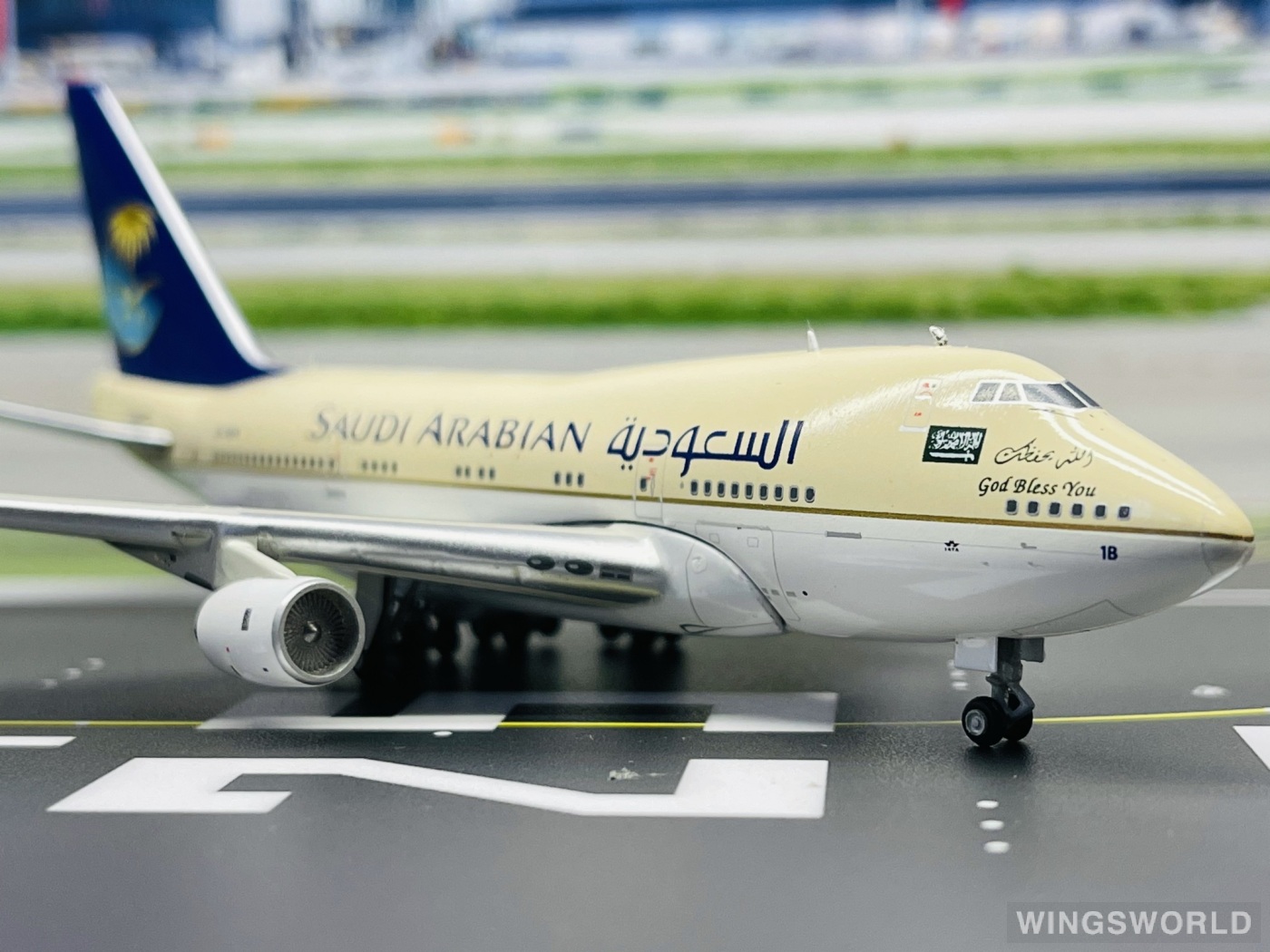 Geminijets 1:400 GJSVA1639 Saudia 沙特阿拉伯航空 Boeing 747SP HZ-HM1B