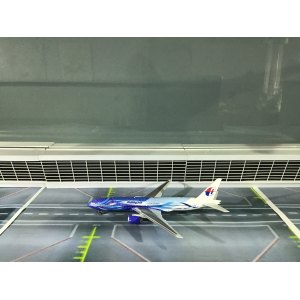 Malaysia Airlines 马来西亚航空 Boeing 777-200ER 9M-MRD 自由空间 XX4485 JC Wings 1:400