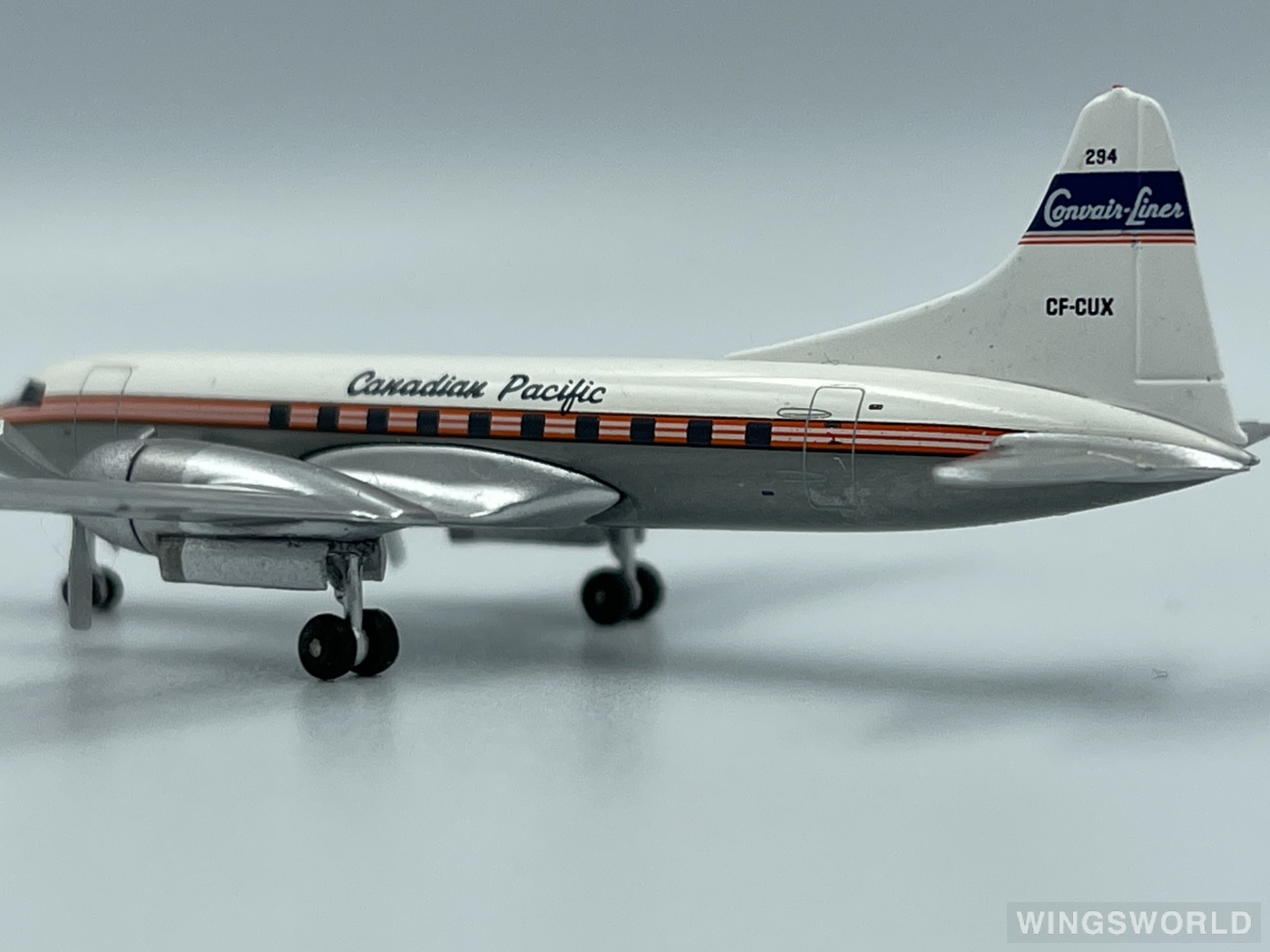 AeroClassics 1:400 ACCFCUX CP Air 加拿大太平洋航空 Convair CV-240 CF-CUX