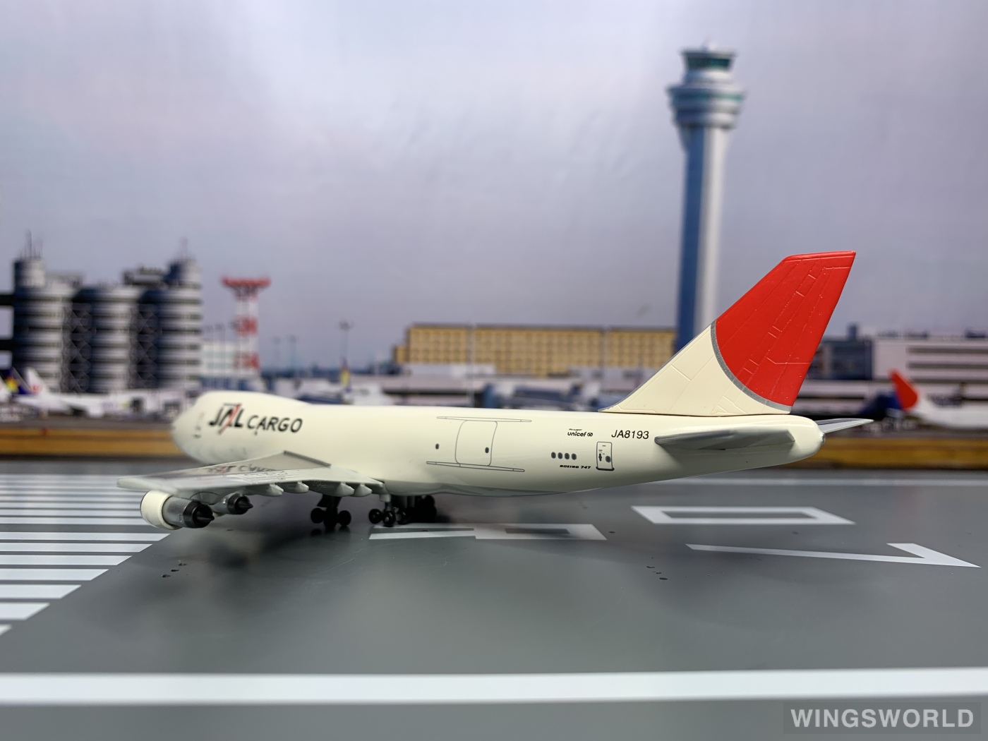 Dragon Models 1:400 Boeing 747-200 Japan Airlines 日本航空55487