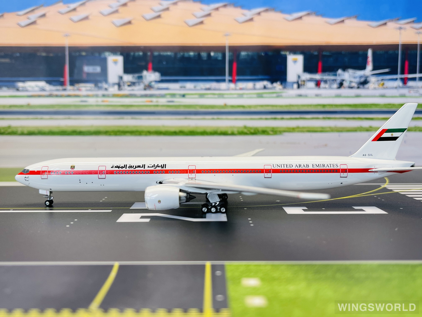 Phoenix 1:400 PH10464 Presidential Flight Boeing 777-300ER A6-SIL