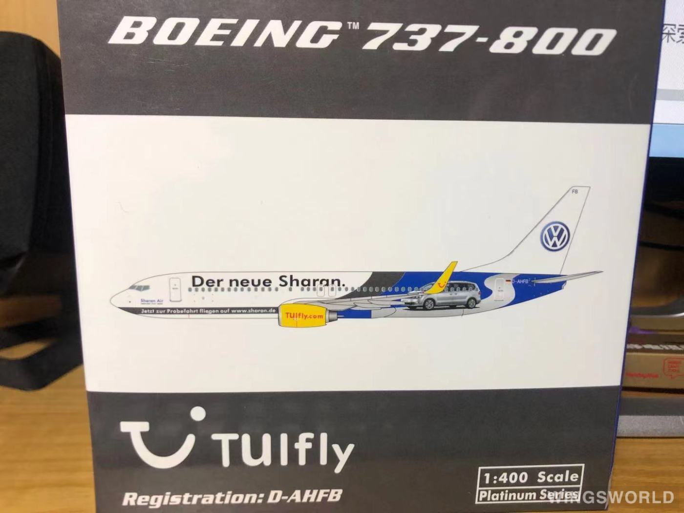 Phoenix 1:400 PH10422 TUI Airways 途易航空 Boeing 737-800 D-AHFB