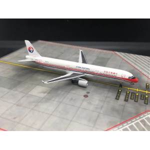 China Eastern 中国东方航空 Airbus A321 B-2419 1990s colors.  AV4321001 Aviation400 1:400