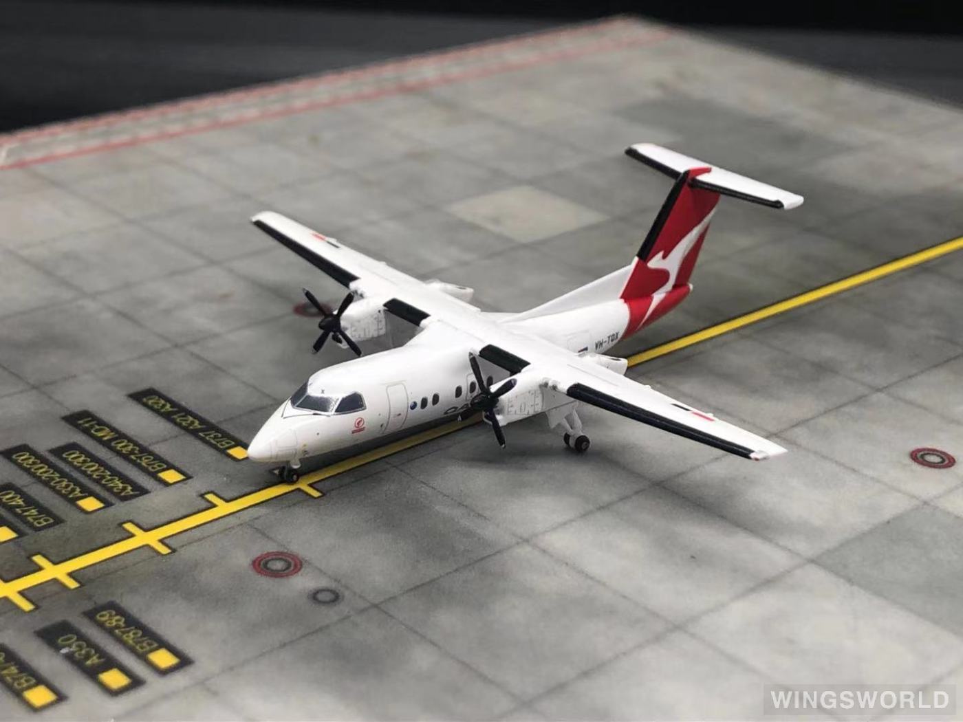 Geminijets 1:400 GJQFA1856 Qantas 澳洲航空 Bombardier Dash 8-200 VH-TQX