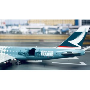 Cathay Pacific 国泰航空 Boeing 747-8F B-LJA 贸易家彩绘 EW4748005 JC Wings 1:400