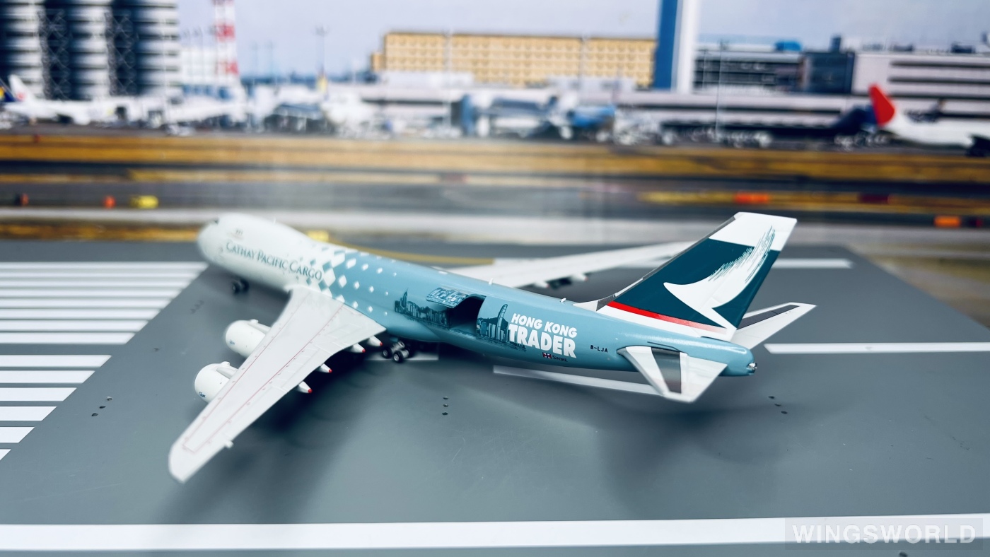 JC Wings 1:400 EW4748005 Cathay Pacific 国泰航空 Boeing 747-8F B-LJA