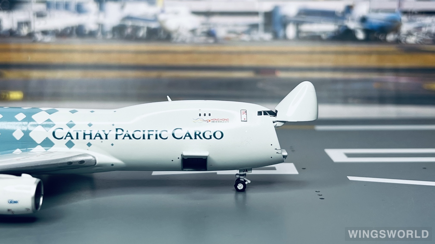 JC Wings 1:400 EW4748005 Cathay Pacific 国泰航空 Boeing 747-8F B-LJA