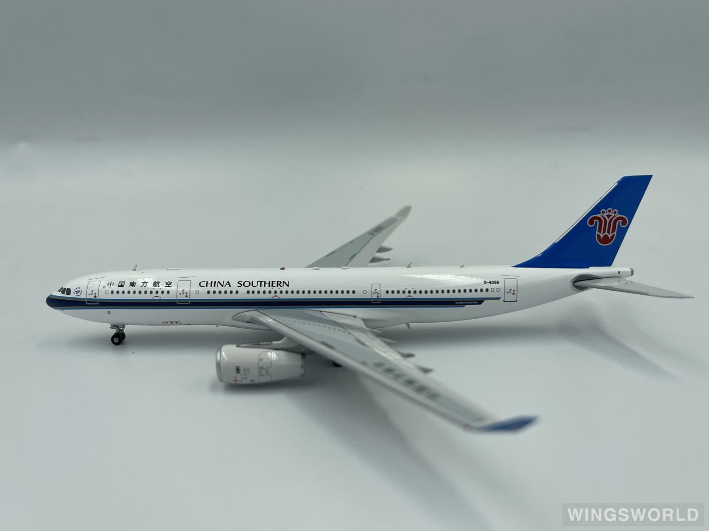 Aviation400 1:400 AV4099 China Southern 中国南方航空 Airbus A330-200 B-6058