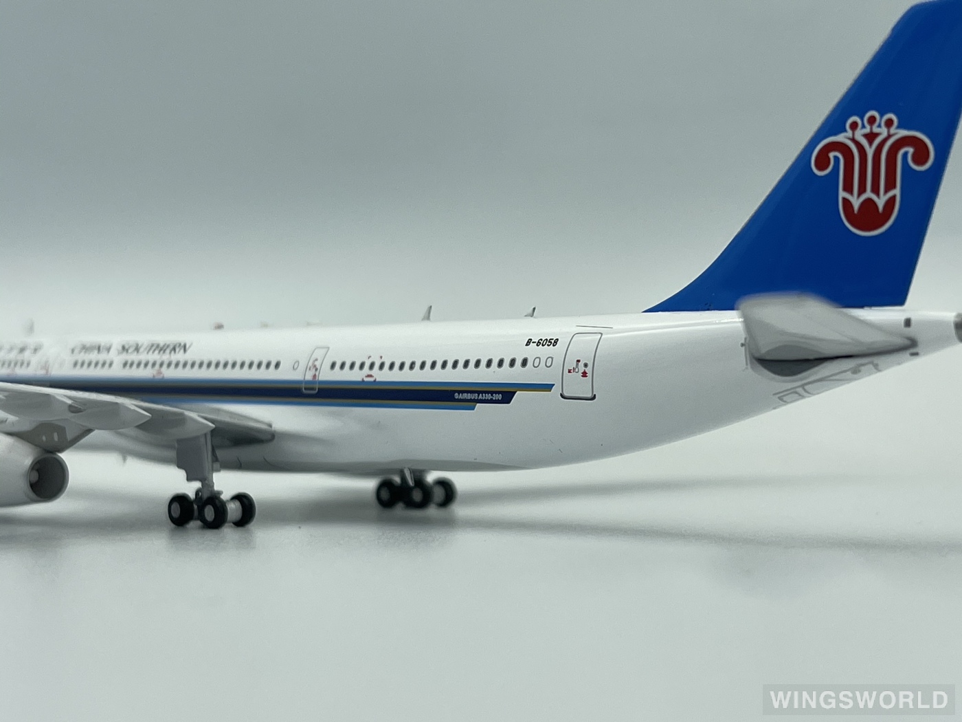 Aviation400 1:400 AV4099 China Southern 中国南方航空 Airbus A330-200 B-6058