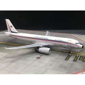 China Airlines 中华航空 Airbus A320 3B-RGY 1990s colors. With rolling gears. AC43BRGY AeroClassics 1:400
