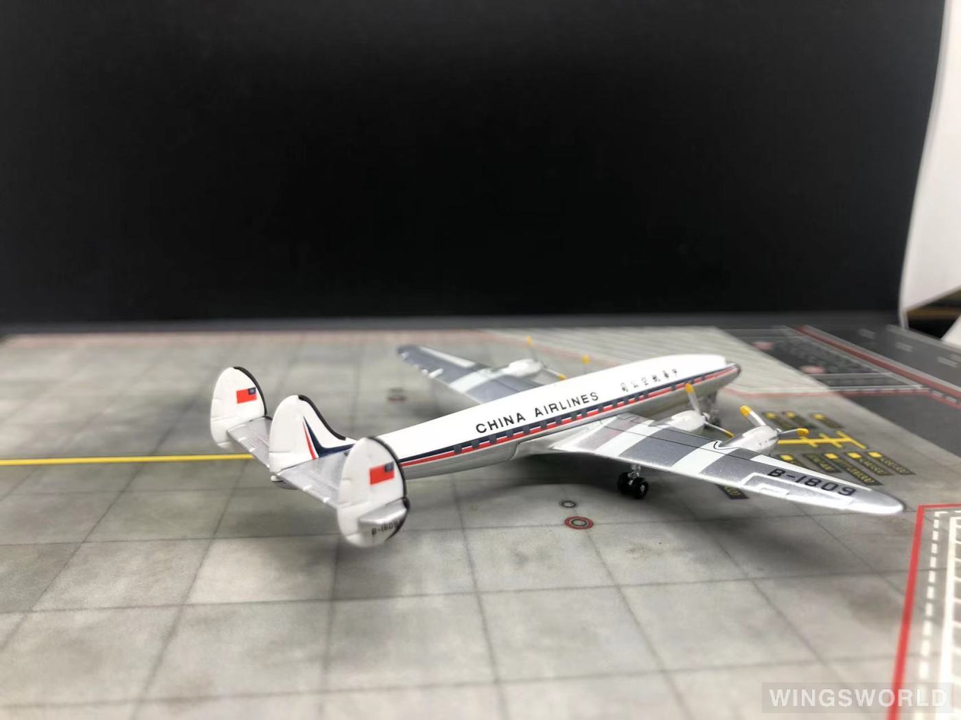 AeroClassics 1:400 ACB1809 China Airlines 中华航空 Lockheed L-1049 Super Constellation B-1809