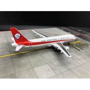 Sichuan Airlines 四川航空 Airbus A320 B-6323  AV432006 Aviation400 1:400
