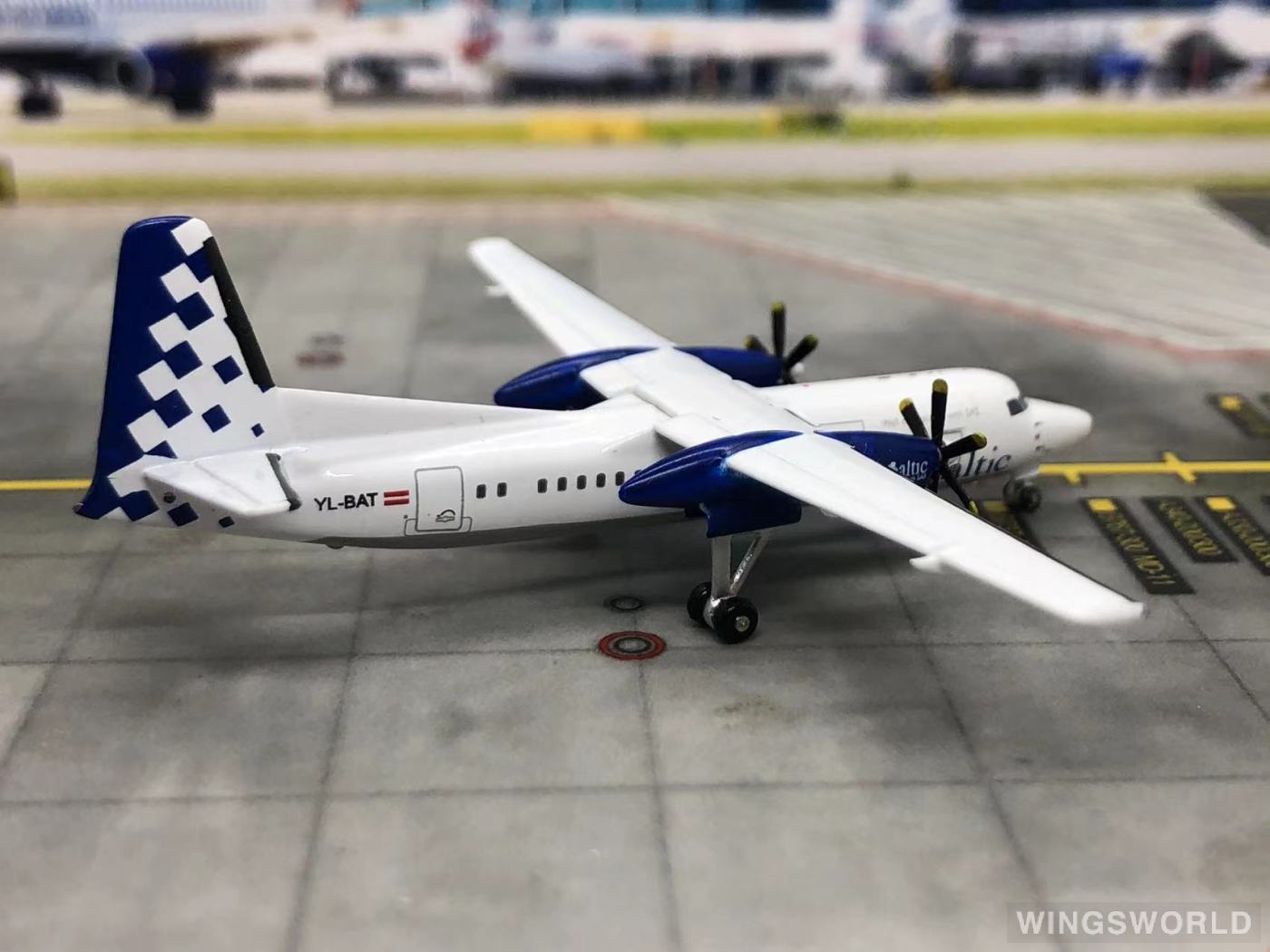 JC Wings 1:400 JC4021 airBaltic 波罗的海航空 Fokker F-27 YL-BAT