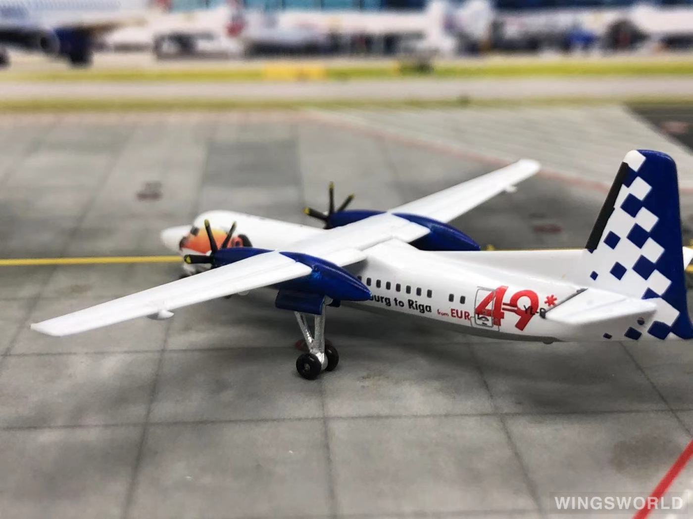 JC Wings 1:400 JC4021 airBaltic 波罗的海航空 Fokker F-27 YL-BAT