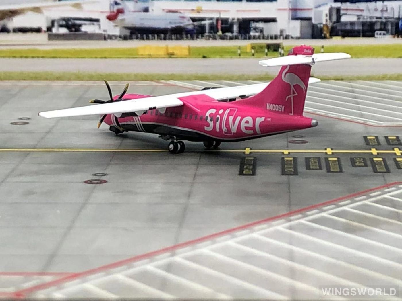 Geminijets 1:400 GJSIL1793 Silver Airways ATR 42 N400SV