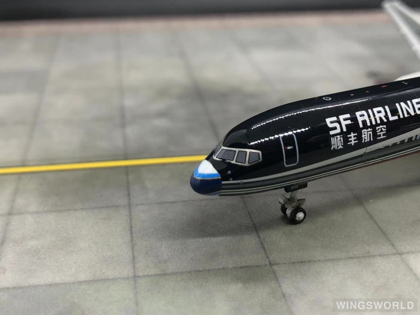 HYJLwings 1:400 HYJL57004 SF Airlines 顺丰航空 Boeing 757-200 B-2899