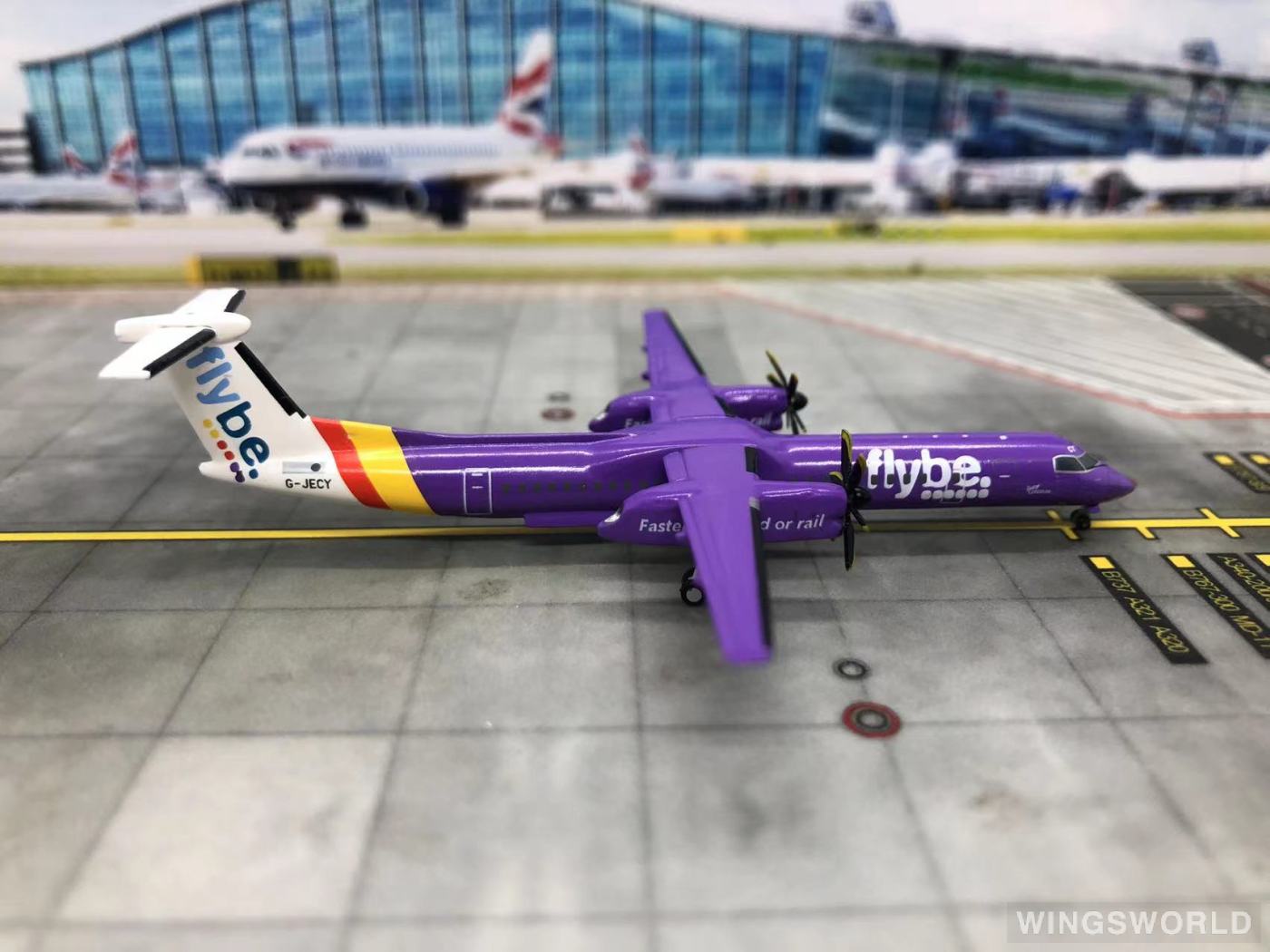 Geminijets 1:400 GJBEE1443 Flybe 弗莱比航空 Bombardier Dash 8-400 G-JECY