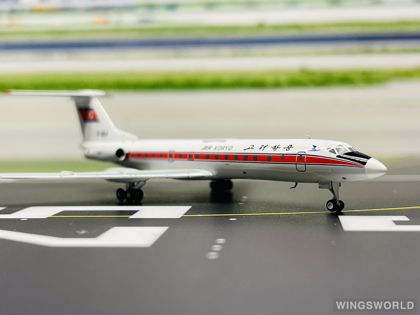 Pandamodel 1:400 PM202016 Air Koryo 朝鲜高丽航空 Tupolev TU-134 P-814
