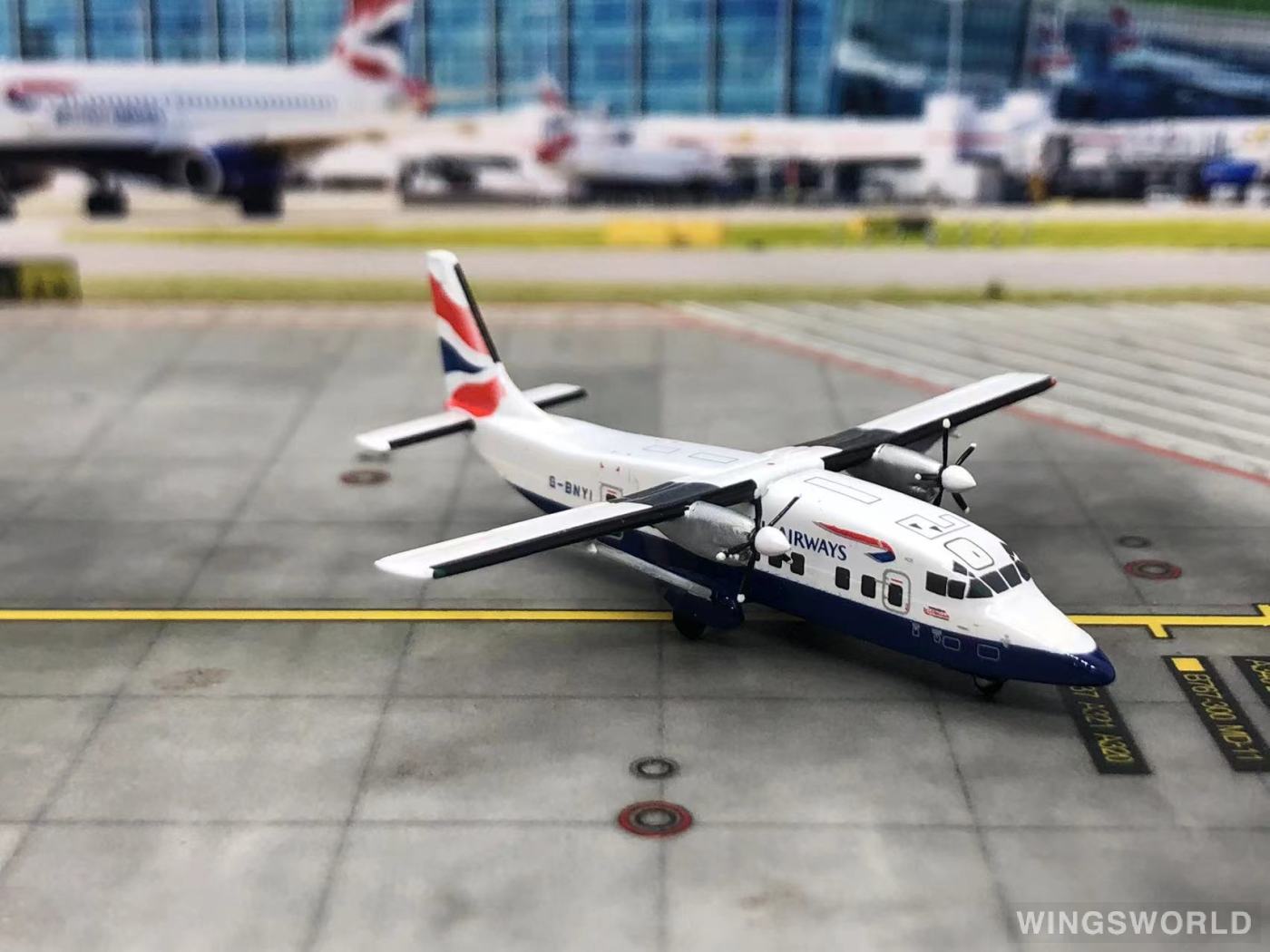 Operation ホビー・楽器・アート ブリティッシュ Shorts 360-300 herpa