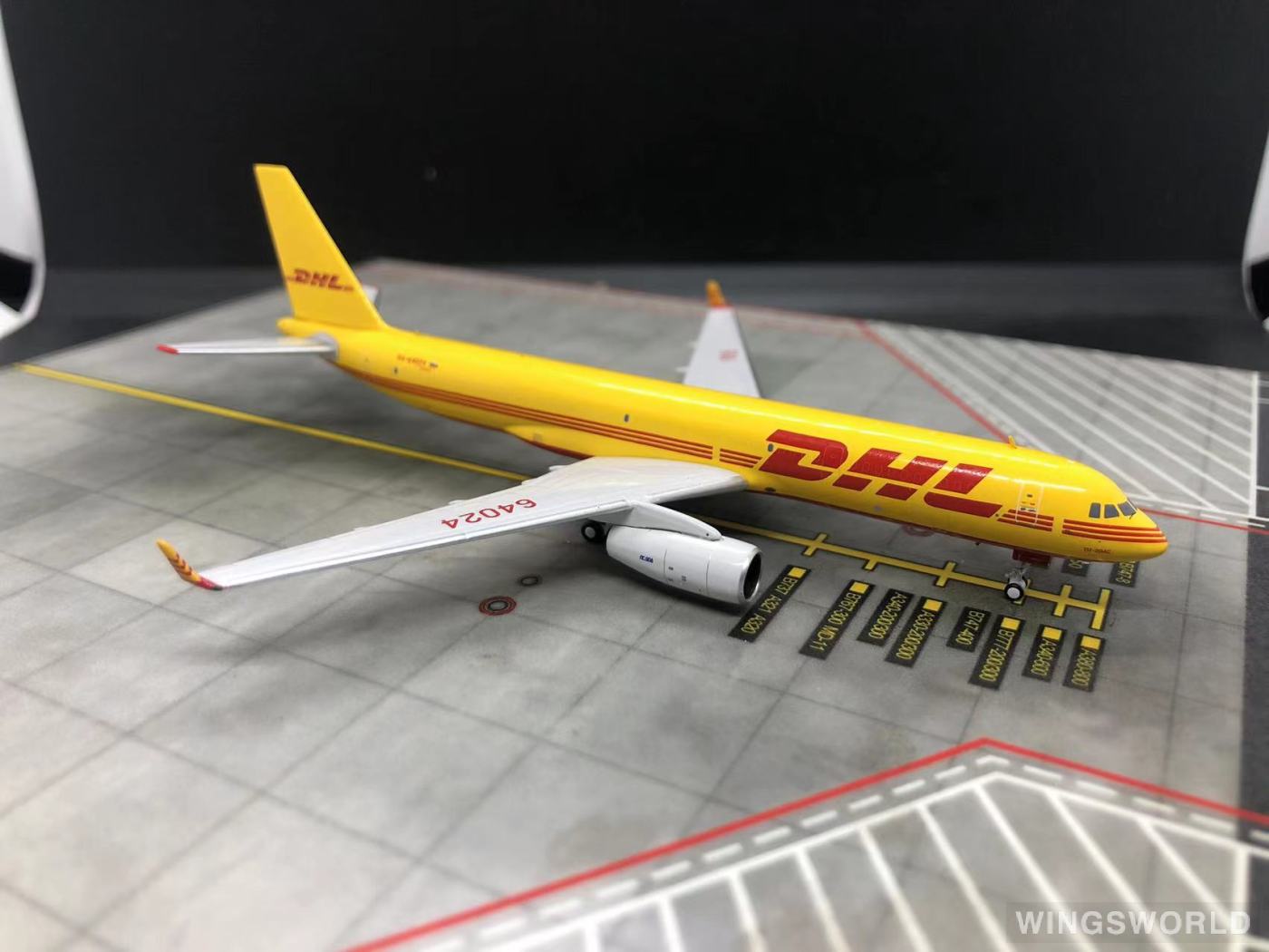Pandamodel 1:400 202116 DHL 敦豪 Tupolev Tu-204 RA-64024