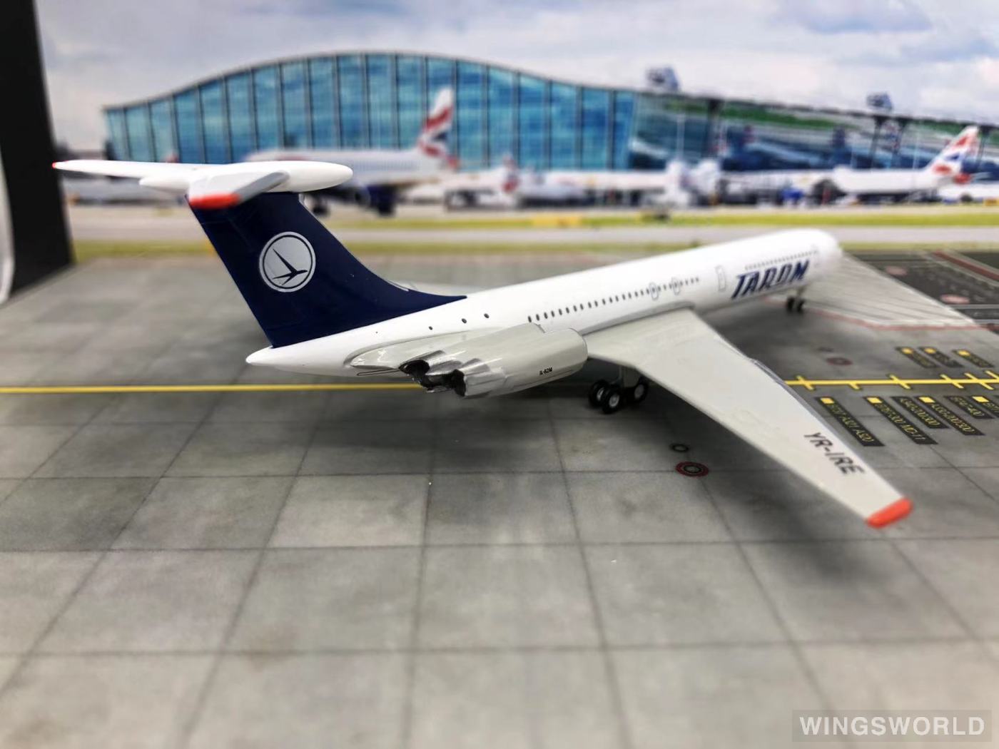 Geminijets 1:400 GJROT1492 Tarom 罗马尼亚航空 Ilyushin Il-62 YR-IRE