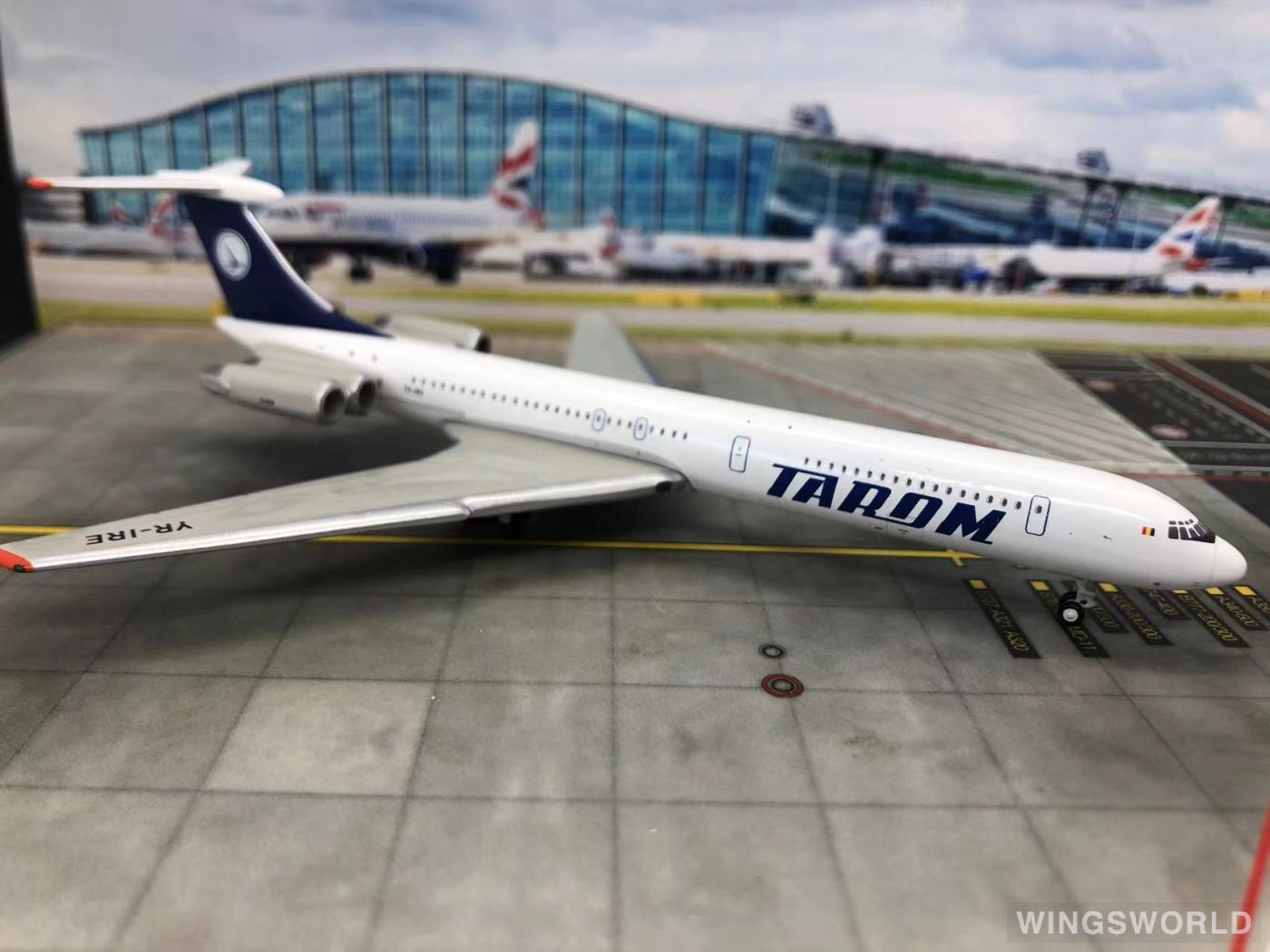 Geminijets 1:400 GJROT1492 Tarom 罗马尼亚航空 Ilyushin Il-62 YR-IRE