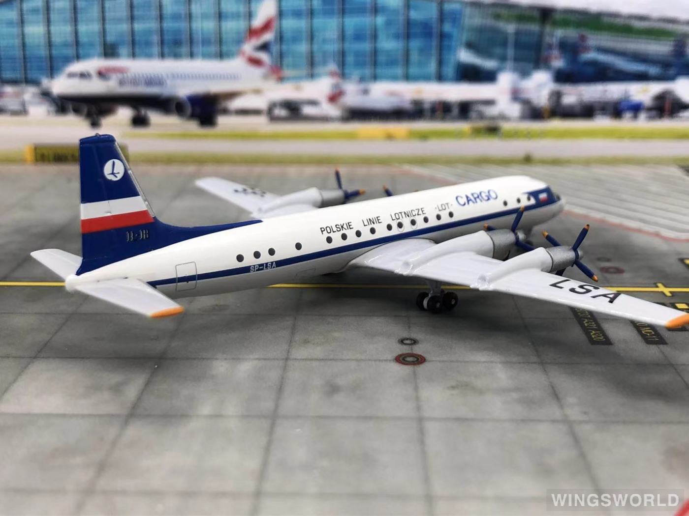 AeroClassics 1:400 AC4SPLSA LOT 波兰航空 Ilyushin Il-18 SP-LSA