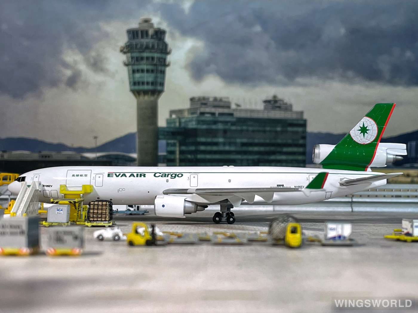 Jet-X 1:400 JX045 EVA Air 长荣航空 McDonnell Douglas MD-11 N105EV