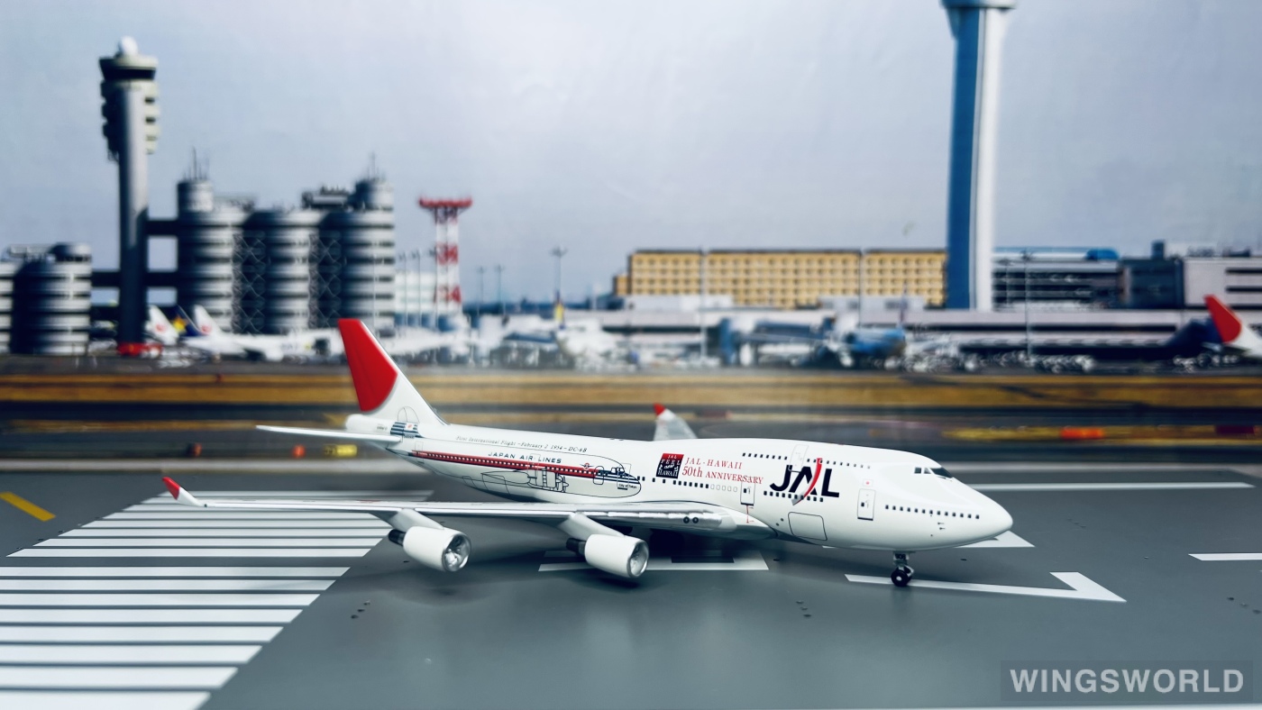 Big Bird 1:400 BB4-2004-13A Japan Airlines 日本航空 Boeing 747-400 JA8906