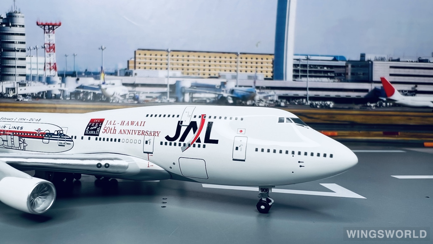 Big Bird 1:400 BB4-2004-13A Japan Airlines 日本航空 Boeing 747-400 JA8906