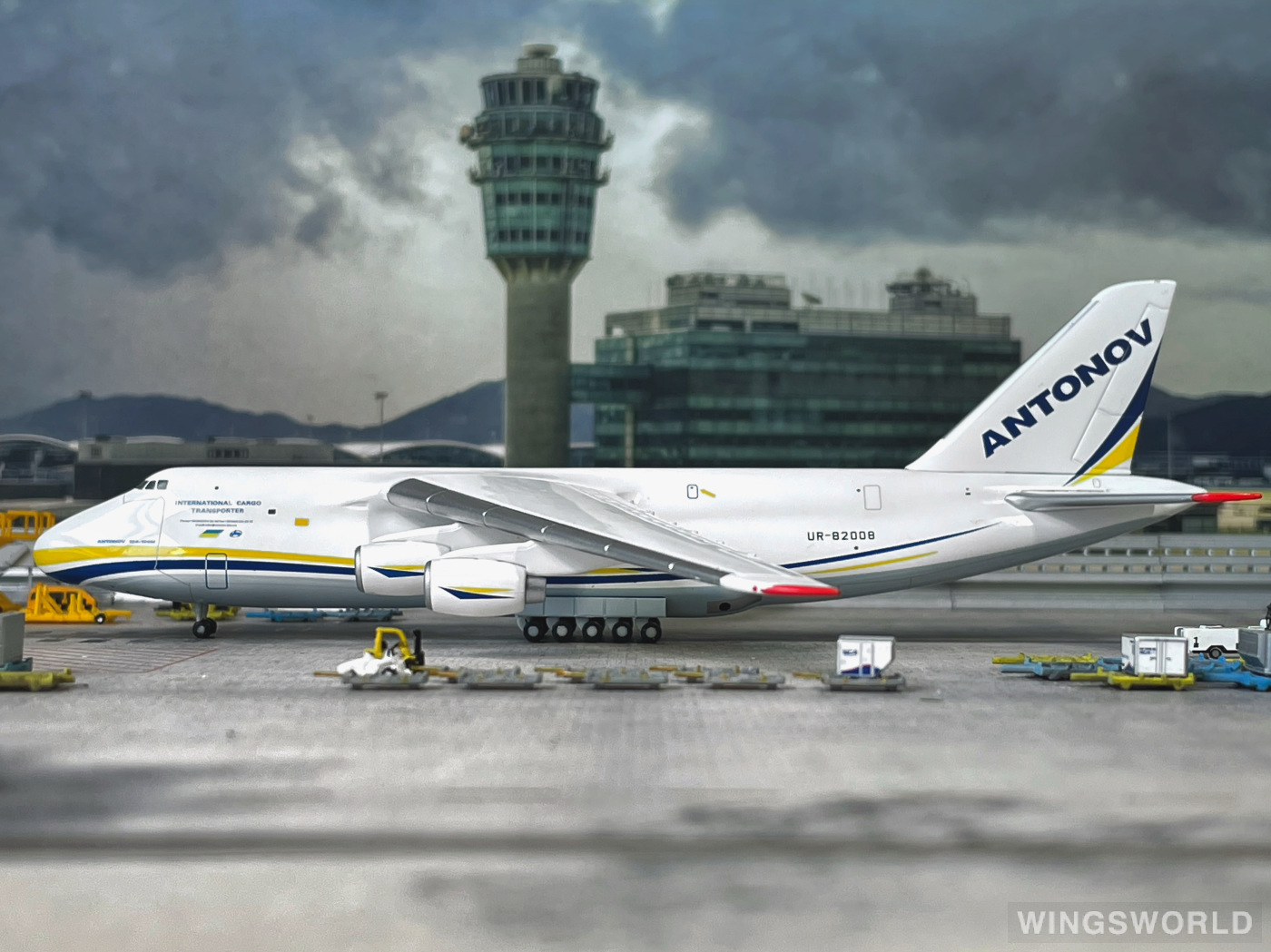 Herpa 1:400 562478 Antonov 安东诺夫 Antonov An-124 UR-82008