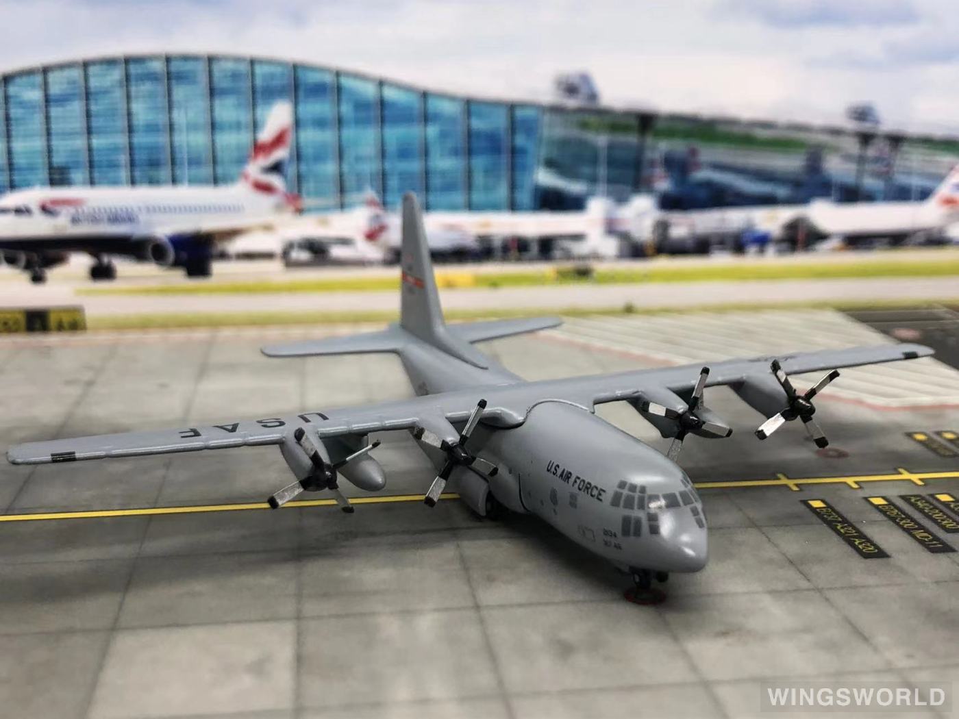 Geminijets 1:400 GMUSA007 USAF 美国空军 Lockheed C-130 Hercules 42134