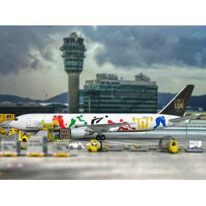 UPS 联合包裹公司 Boeing 767-300 N320UP  BB4-2003-08B AeroClassics 1:400