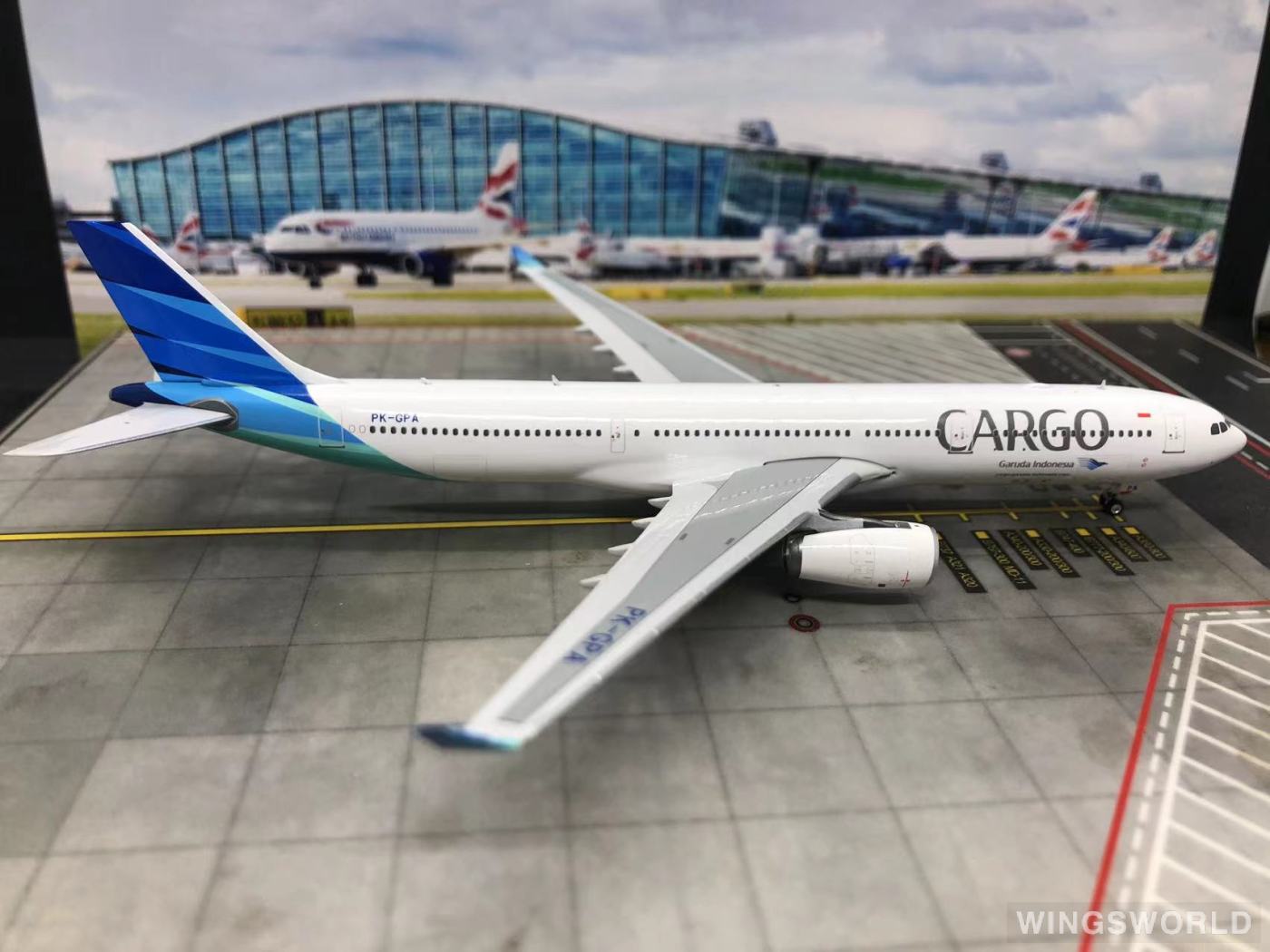 Phoenix 1:400 PH11697 Garuda Indonesia 印度尼西亚鹰航 Airbus A330-300 PK-GPA