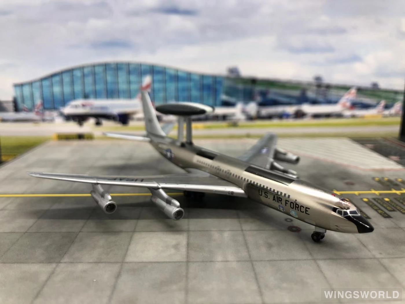 Dragon Models 1:400 55668 USAF 美国空军 Boeing E-3 11407