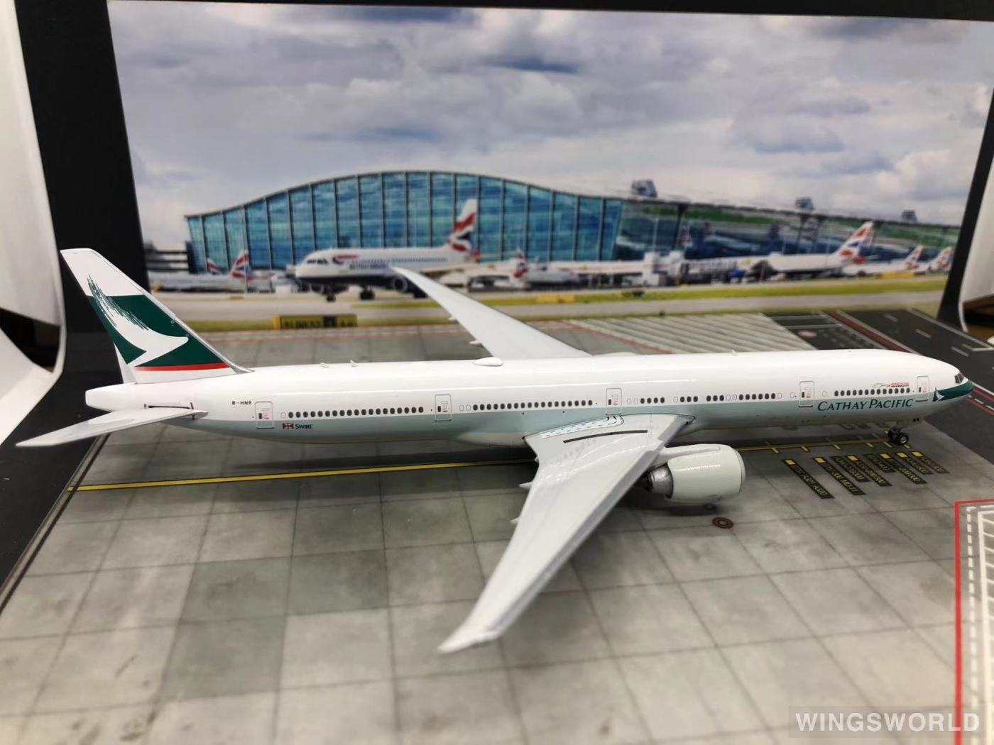 Phoenix 1:400 PH04376 Cathay Pacific 国泰航空 Boeing 777-300ER B-HNR