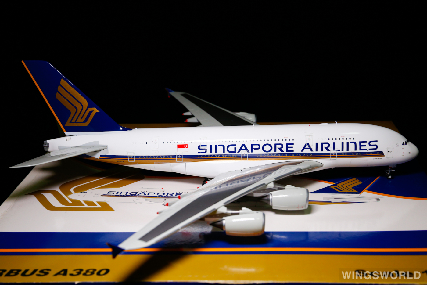 JC Wings 1:200 Airbus A380-800 Singapore Airlines 新加坡航空 JC Wings 1:200 Airbus A380-800 Singapore Airlines 新加坡航空