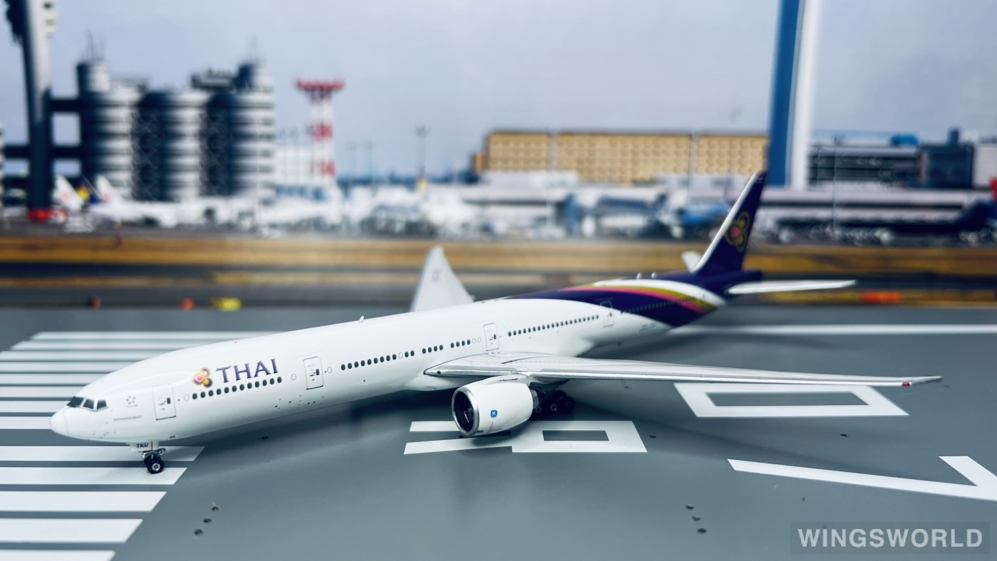 Phoenix 1:400 Boeing 777-300ER Thai Airways 泰国国际航空