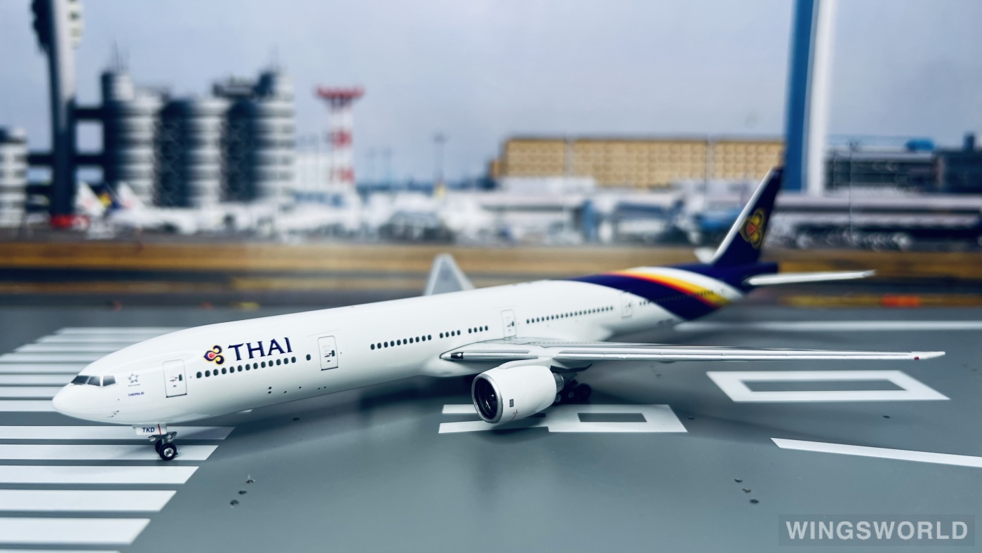 Phoenix 1:400 PH10331B Thai Airways 泰国国际航空 Boeing 777-300 HS-TKD