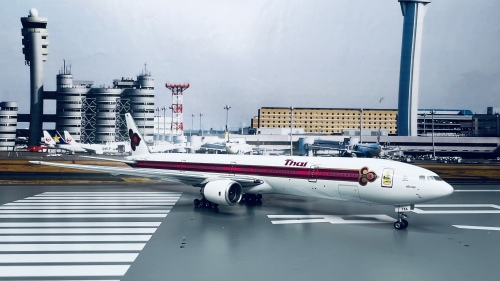 Thai Airways 泰国国际航空 Boeing 777-300 HS-TKA  PH10279A Phoenix 1:400