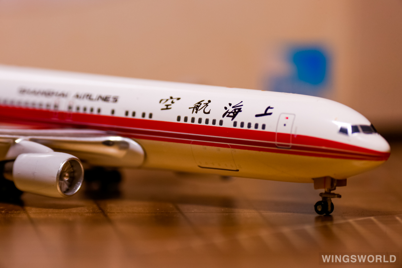BlueAngle 1:400 JM76701 Shanghai Airlines 上海航空 Boeing 767-300 B-2563