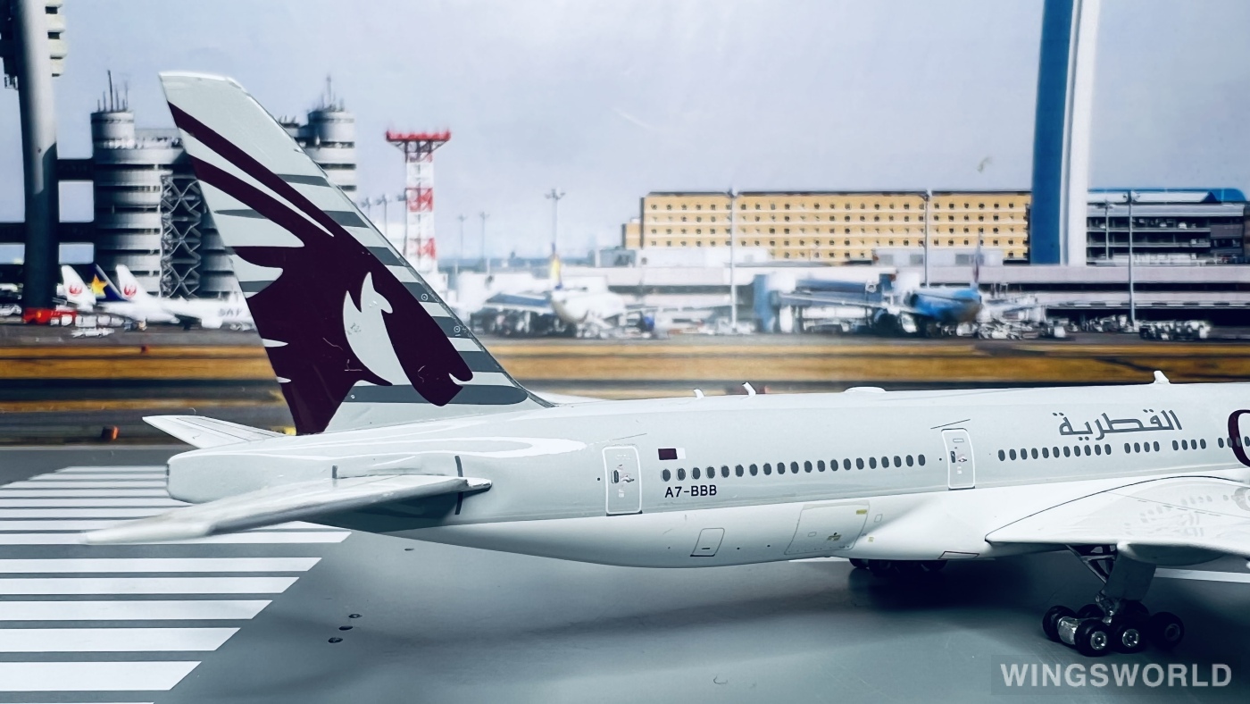 Phoenix 1:400 PH11025 Qatar 卡塔尔航空 Boeing 777-200 A7-BBB