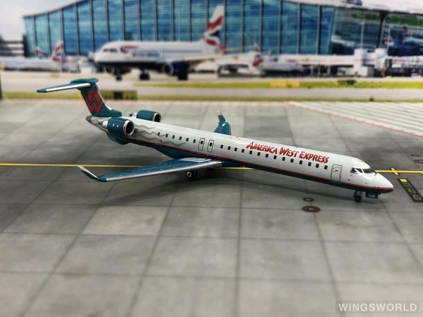 Geminijets 1:400 GJAWE725 America West Airlines 美西航空 Bombardier CRJ900 N922FJ