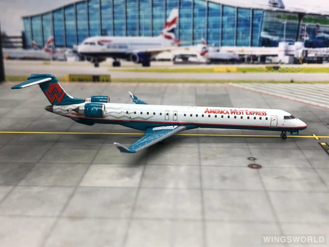 Geminijets 1:400 GJAWE725 America West Airlines 美西航空 Bombardier CRJ900 N922FJ