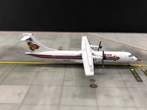 LH4239 Thai Airways 泰国国际航空ATR-72-200 HS-TRA JC Wings 1