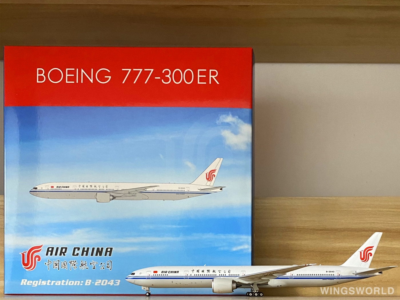 Phoenix 1:400 PH11711 Air China 中国国际航空 Boeing 777-300ER B-2043